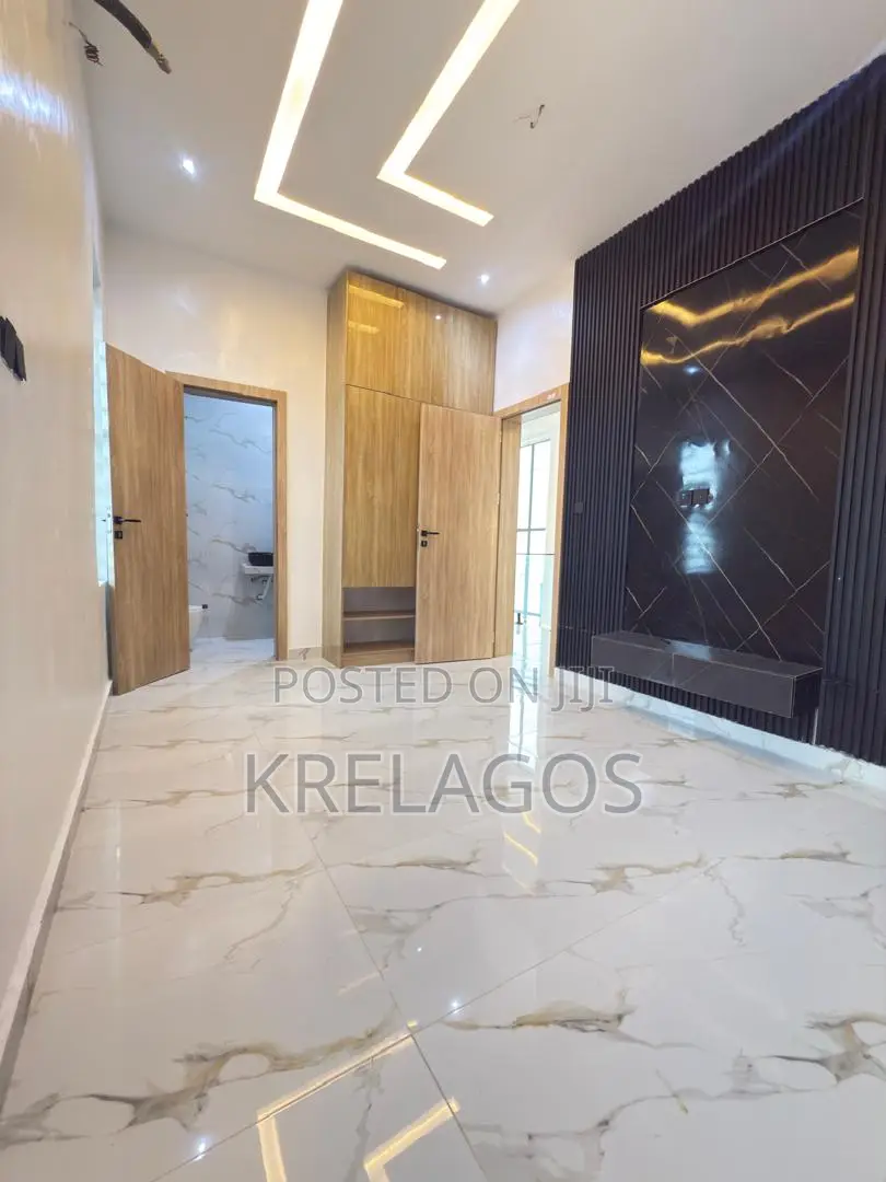 5bdrm Duplex in Ado / Ajah for sale in Ado / Ajah