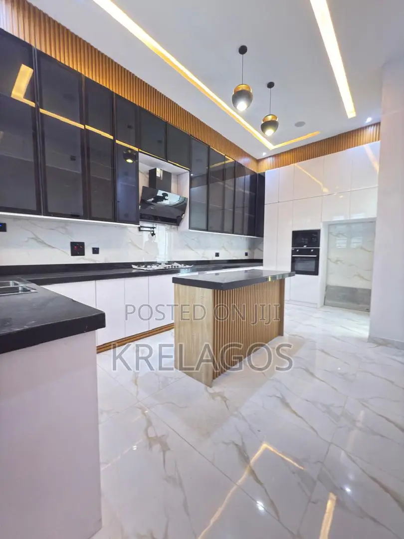 5bdrm Duplex in Ado / Ajah for sale in Ado / Ajah