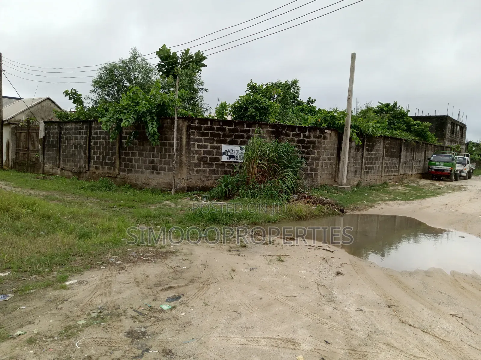A Plot of Corner Piece Land Beside Ogunfayo Palace for Sale in Awoyaya