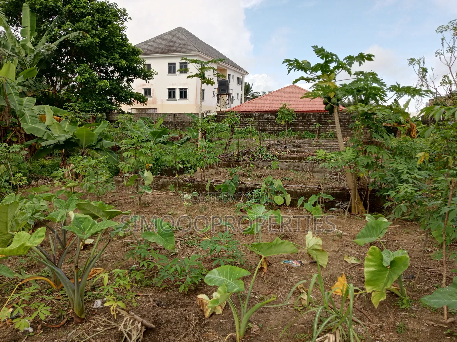 30rooms Shortlet for Sale at Jehovah's Witnesses Road Bogije in Bogije