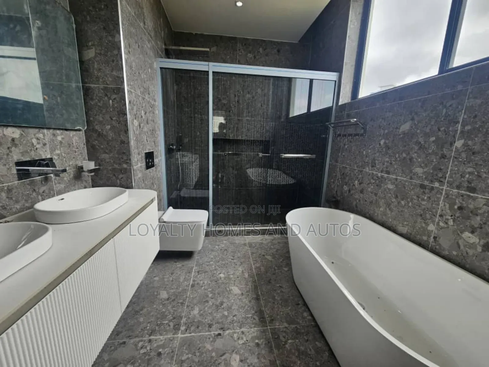 5bdrm Duplex in Old Ikoyi Lagos for sale in Old Ikoyi