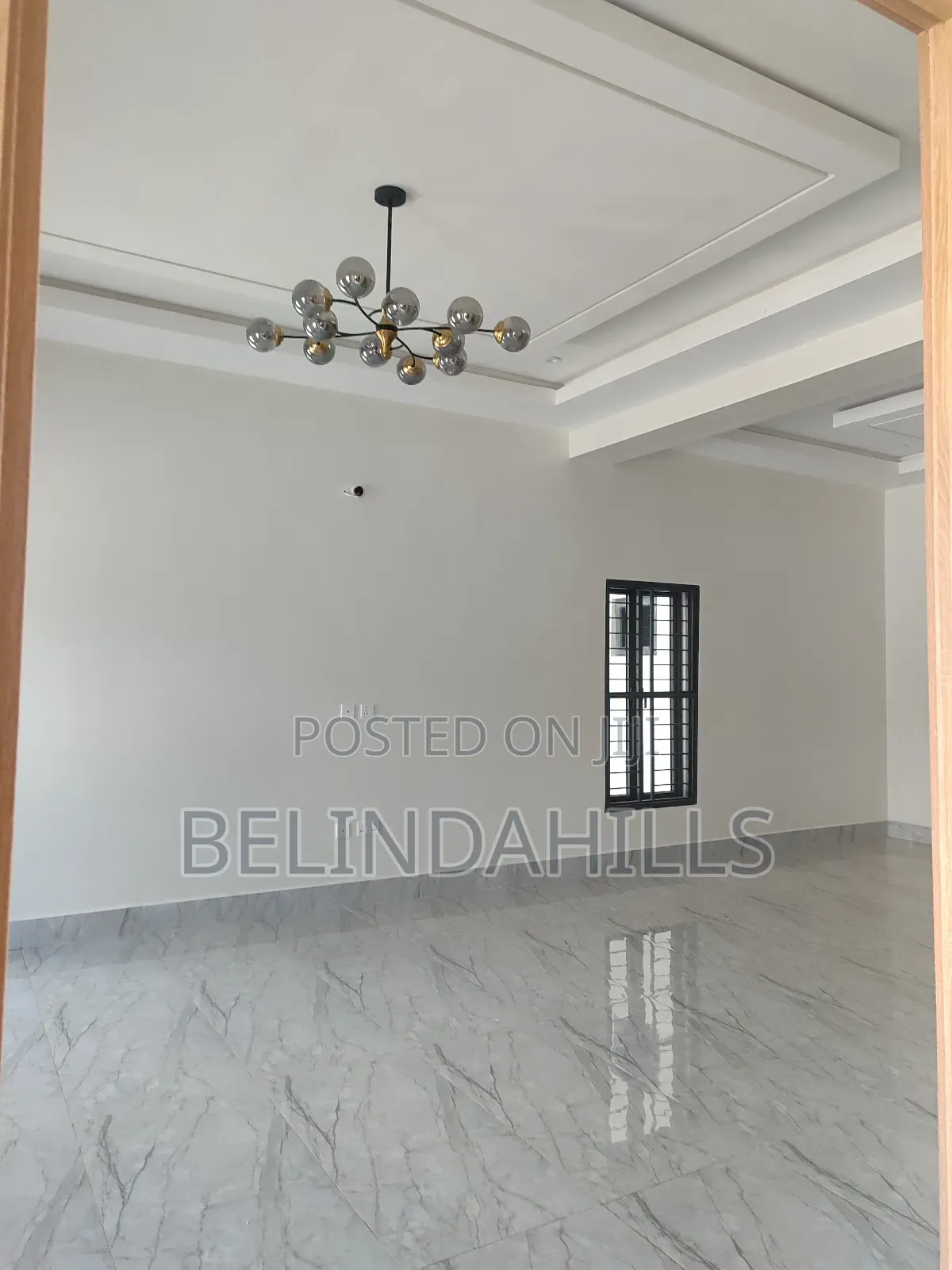 5bdrm Townhouse/Terrace in Kado for sale in Kado