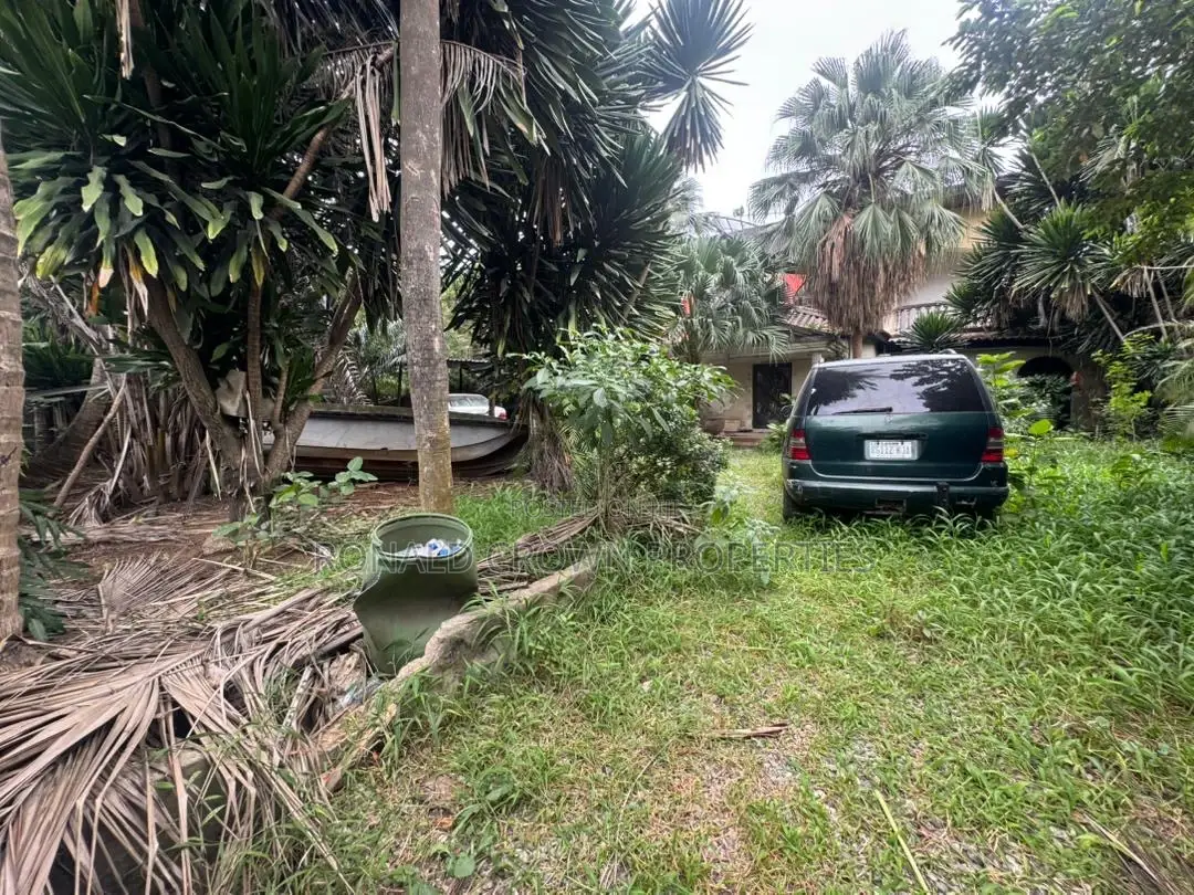 Land Measuring 2800sqm With Demolishable Structure on It at Ilupeju in Town Planning Way