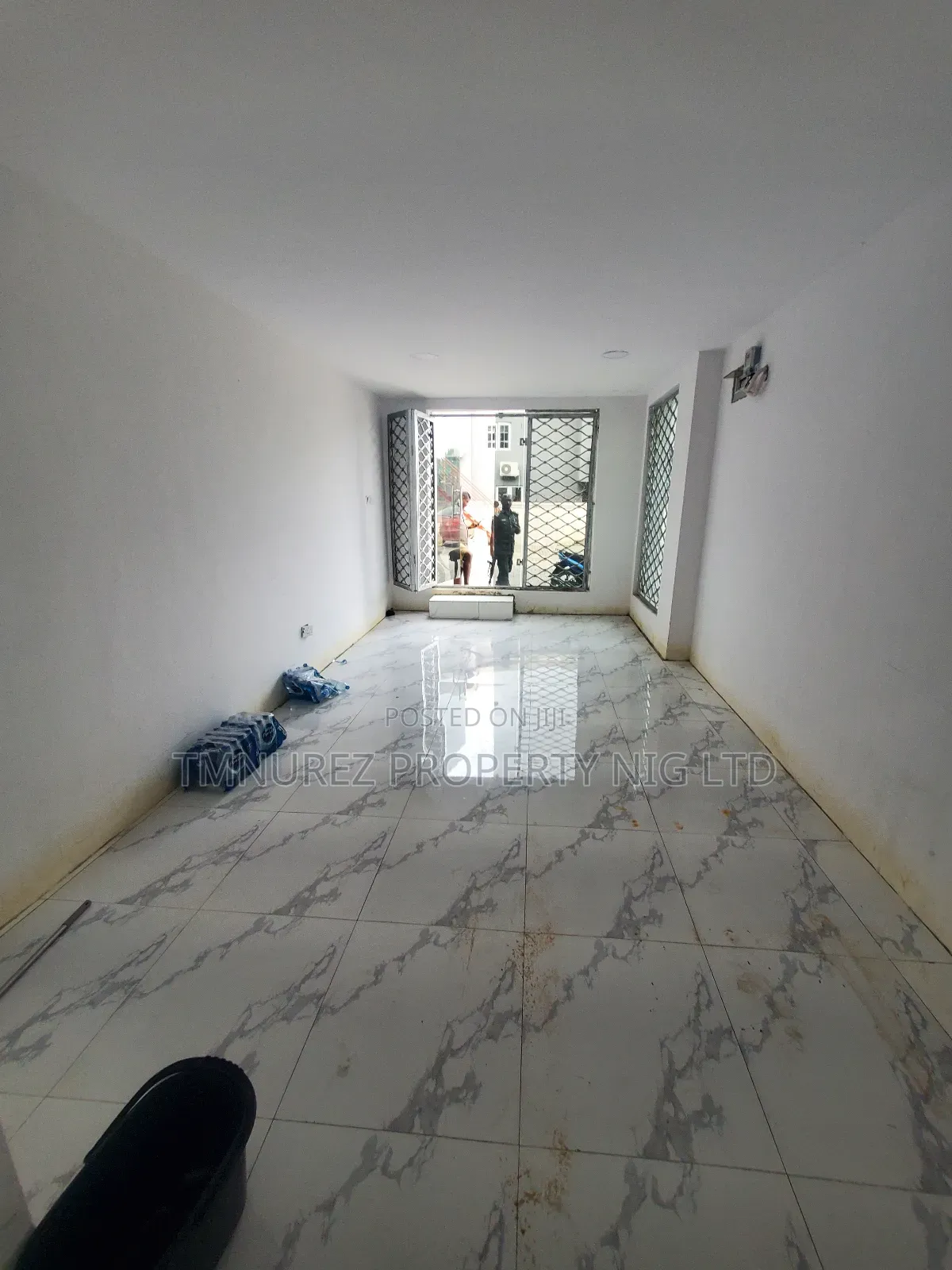Groundfloor Shop for Rent Lekki Phase1 in Lekki Phase 1