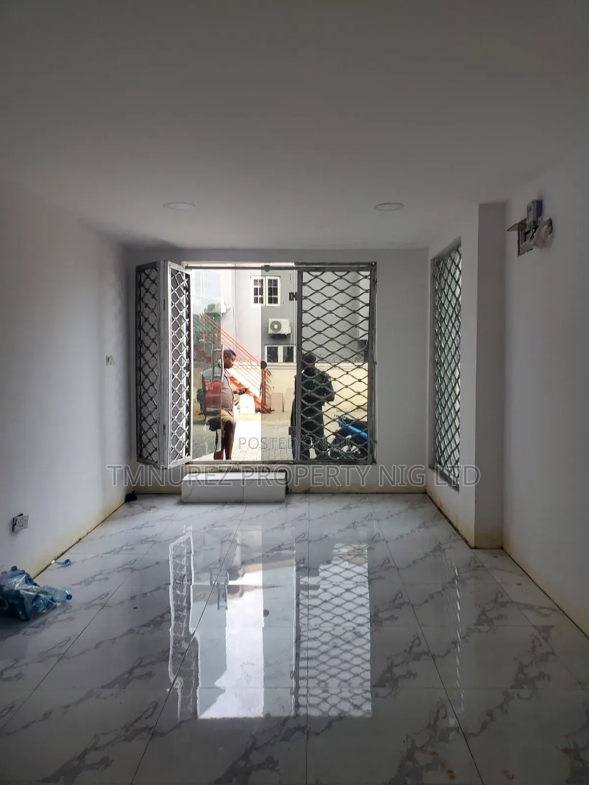Groundfloor Shop for Rent Lekki Phase1 in Lekki Phase 1