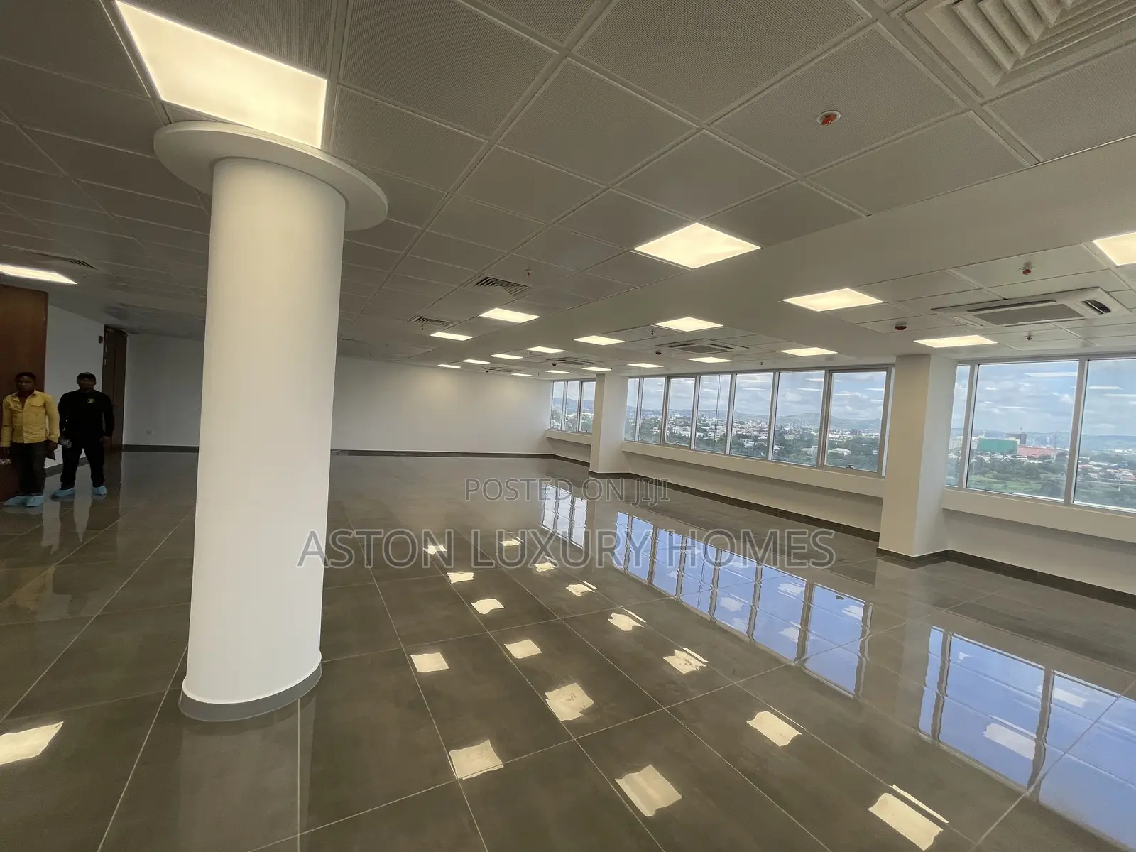 Premium 371 SQM Office Space in Central Business District