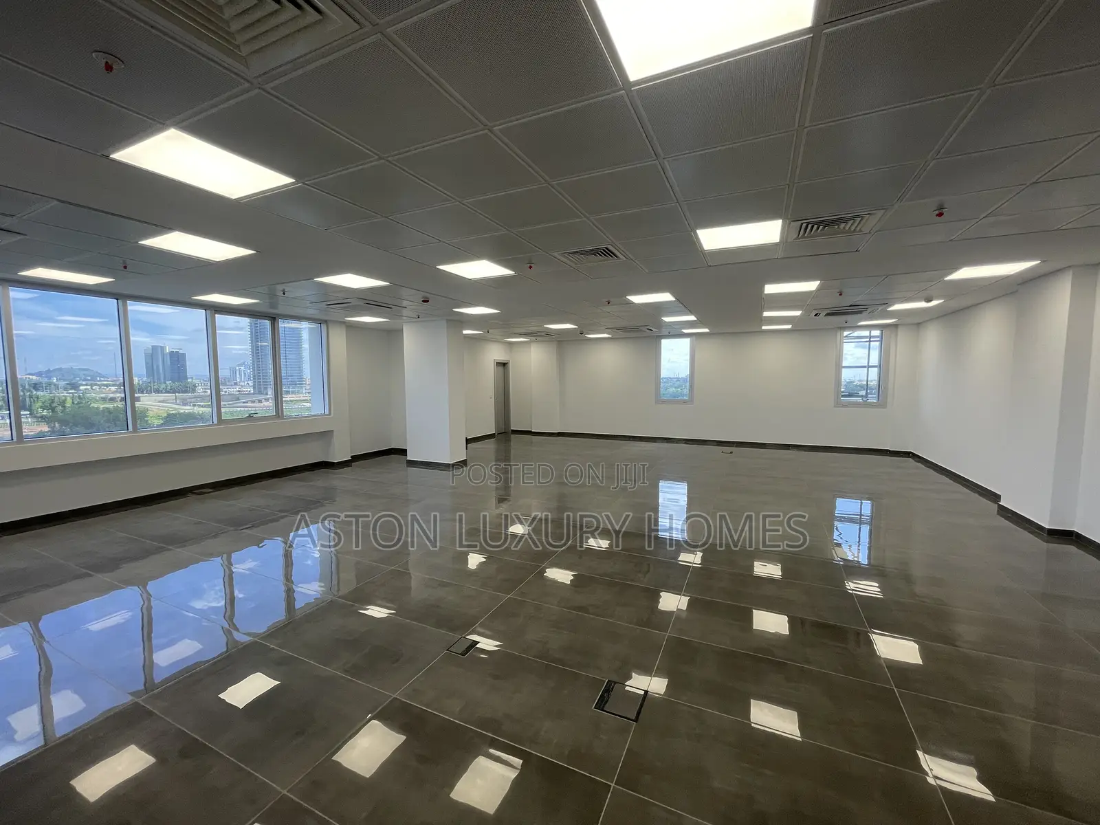 Premium 371 SQM Office Space in Central Business District
