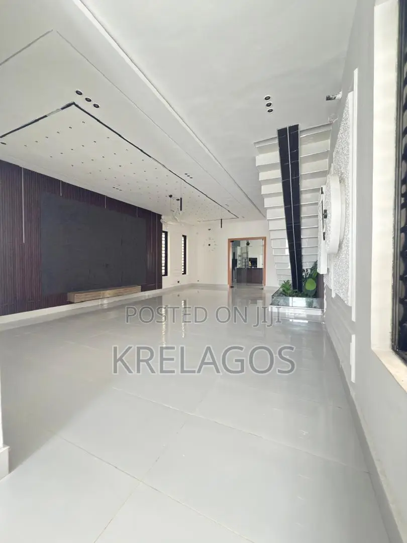 5bdrm Duplex in Ado / Ajah for sale in Ado / Ajah