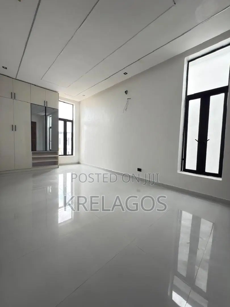 5bdrm Duplex in Ado / Ajah for sale in Ado / Ajah