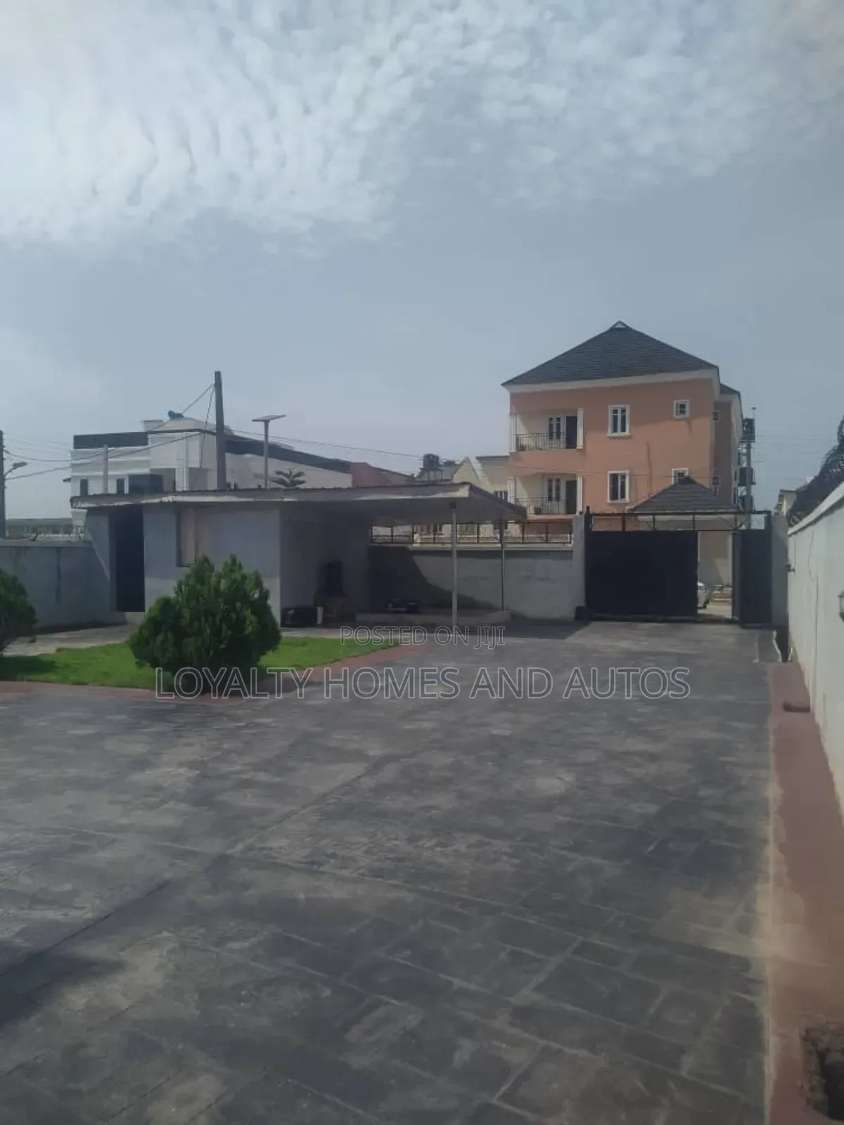 5bdrm Duplex in An Estate In Opic, Isheri North for sale in Isheri North