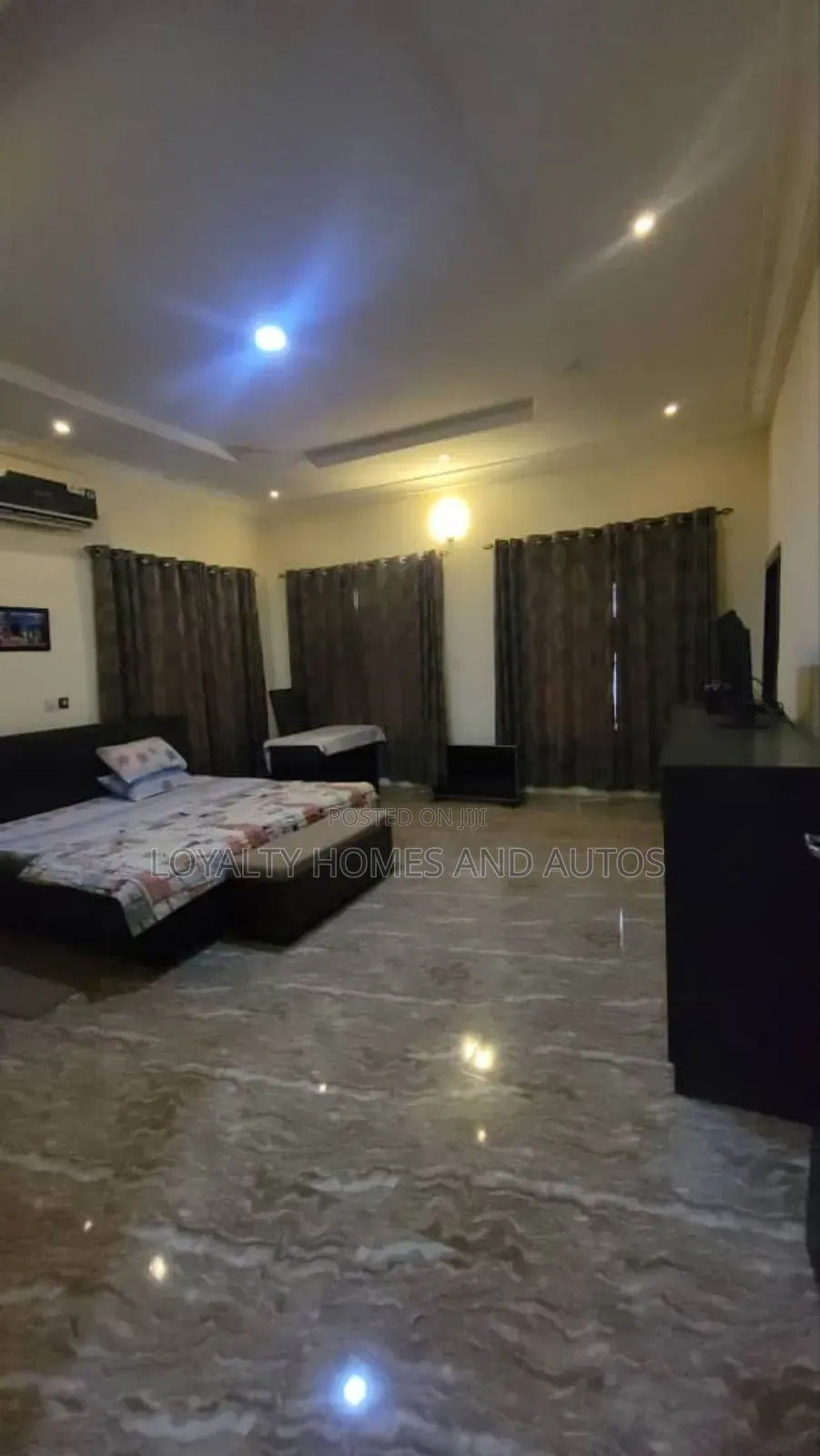 5bdrm Duplex in An Estate In Opic, Isheri North for sale in Isheri North