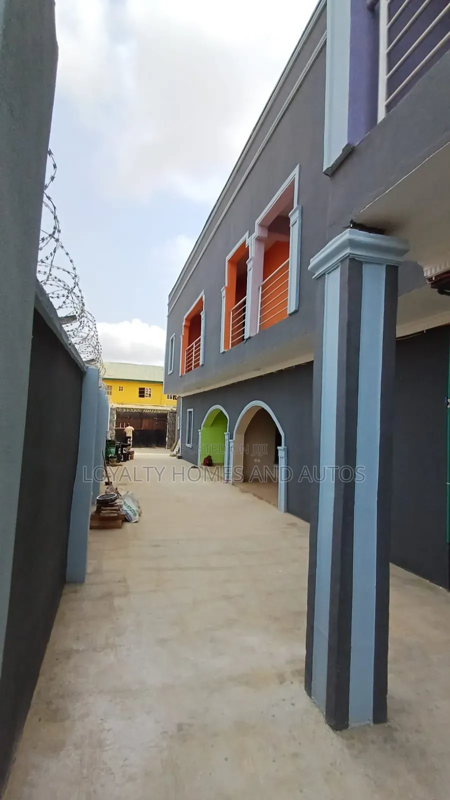 2bdrm Block of Flats in Secured for sale in Alimosho
