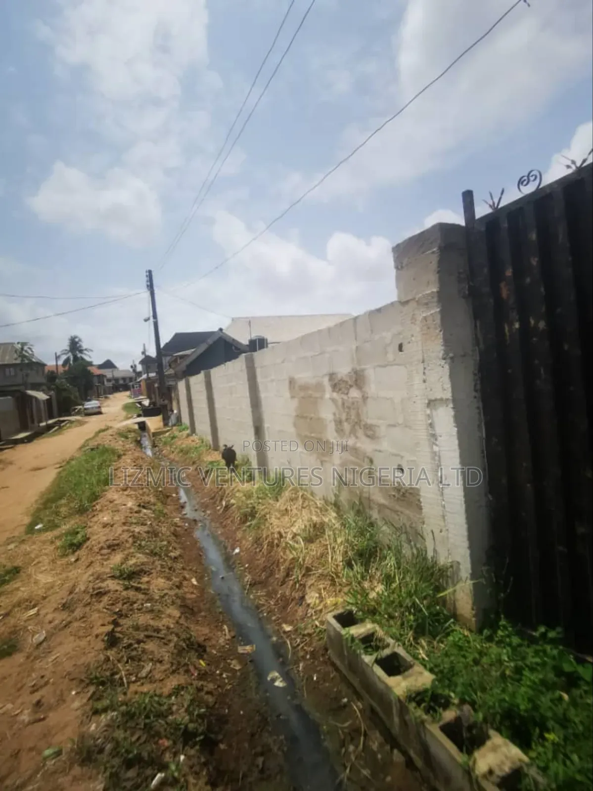 2bdrm Block of Flats in Olowo Ila, Igando / Ikotun/Igando for sale in Igando / Ikotun/Igando
