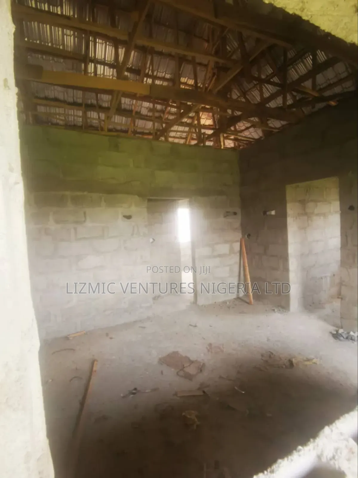 2bdrm Block of Flats in Olowo Ila, Igando / Ikotun/Igando for sale in Igando / Ikotun/Igando