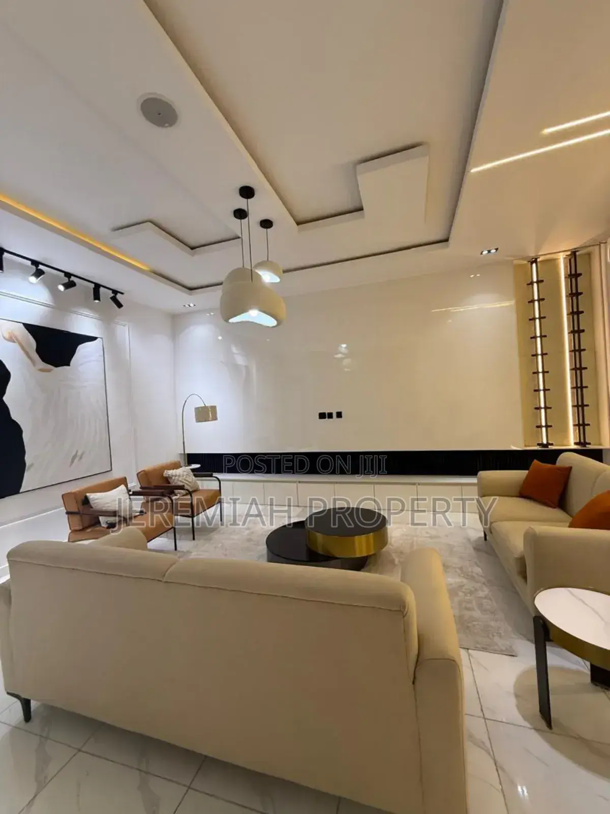 5bdrm Duplex in Chevron Estate Lekki for sale in Chevron