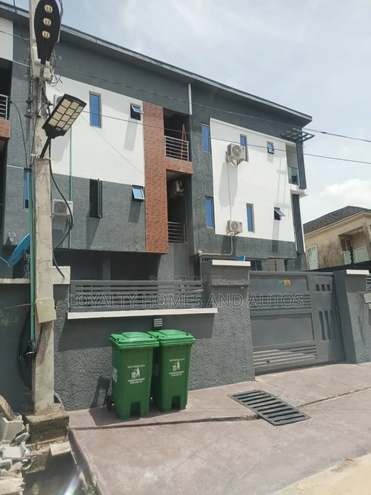 4bdrm Duplex in Magodo Phase 2 for sale in GRA Phase 2 Shangisha