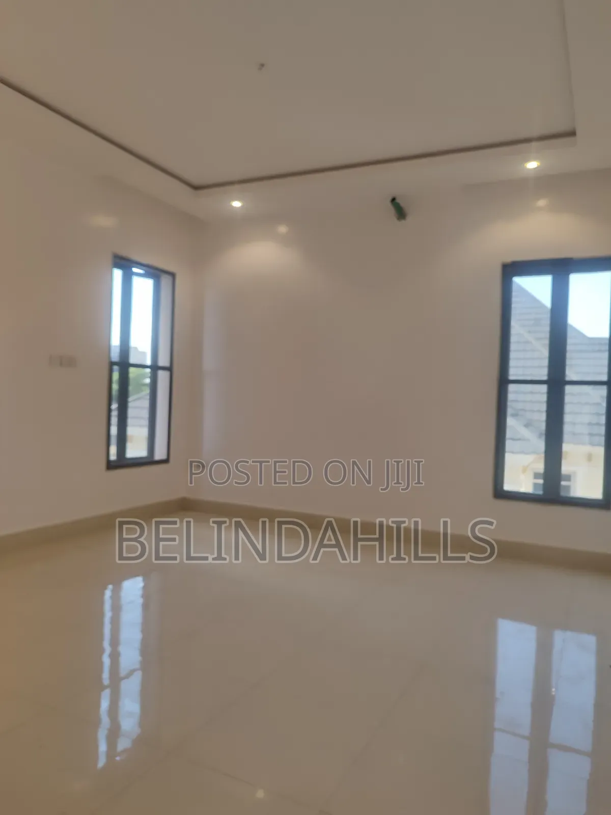 5bdrm Duplex in Utako for sale in Utako