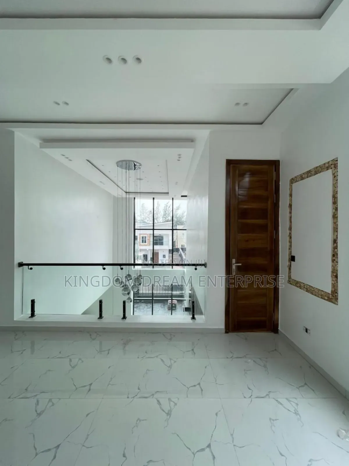 5bdrm House in Lekki County Ikota for sale in Ikota