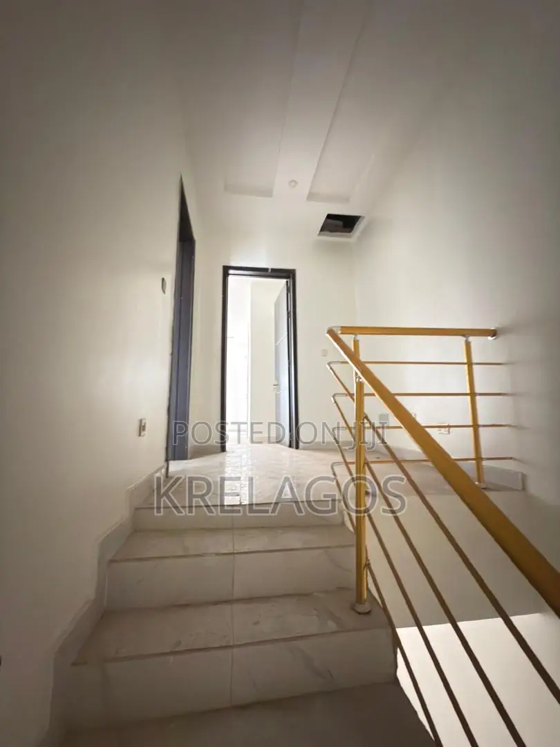 2bdrm Duplex in Orchid, Chevron for sale in Chevron