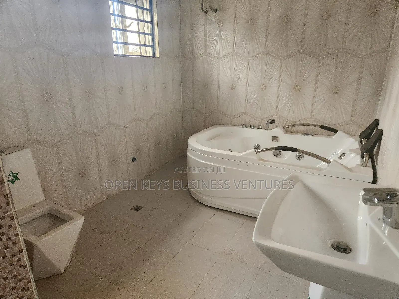 Furnished 5bdrm Duplex in Alpha Grace, Jericho for sale in Jericho