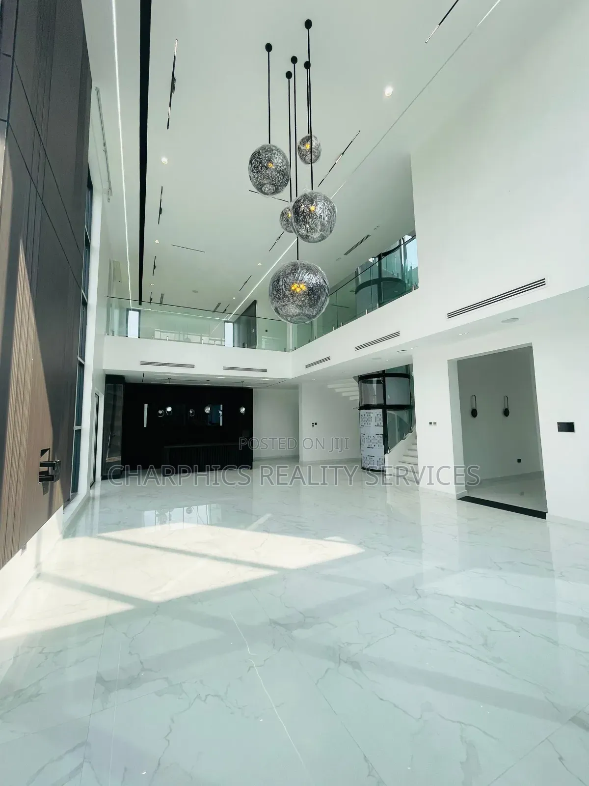 5bdrm Duplex in Osapa london for sale in Osapa london