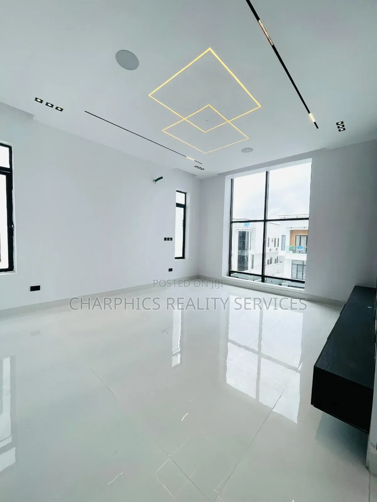 5bdrm Duplex in Ajah for sale in Ajah