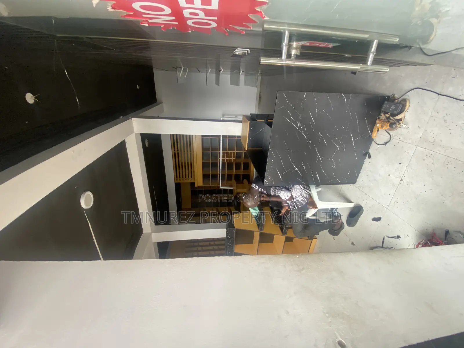 Shop for Rent Facing Road (Showroom) in Lekki