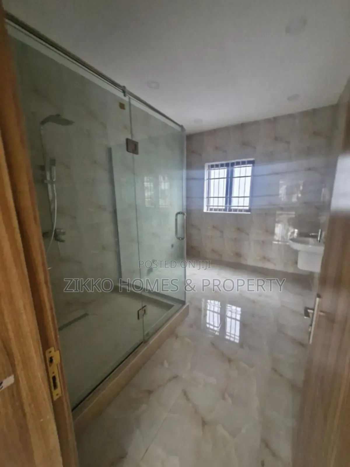 4bdrm Duplex in Lekki for sale in Lekki