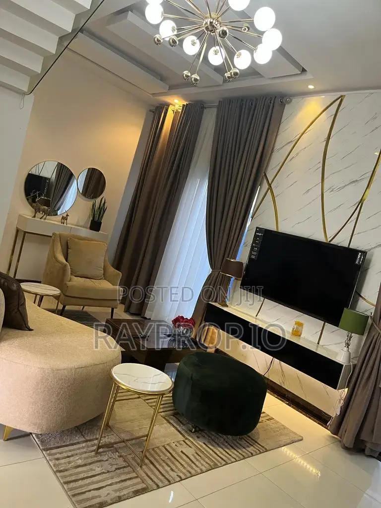 052287pl - 4 Bedroom Shortlet in Lekki Phase 1 in Lekki Phase 1