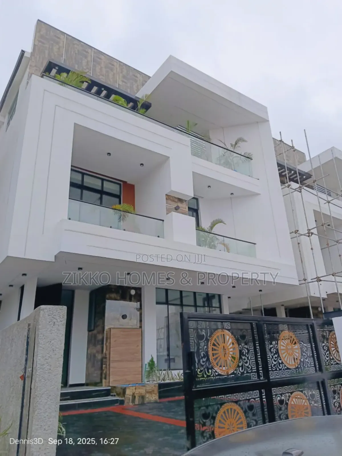 6bdrm Duplex in Chevron, Lekki for sale in Lekki