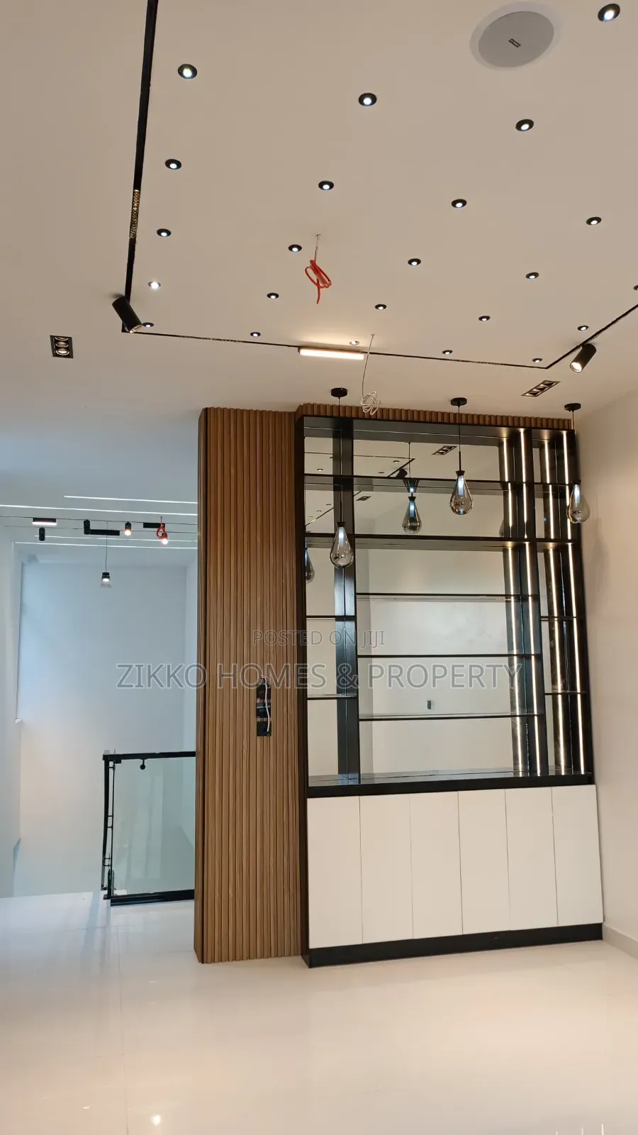 6bdrm Duplex in Chevron, Lekki for sale in Lekki