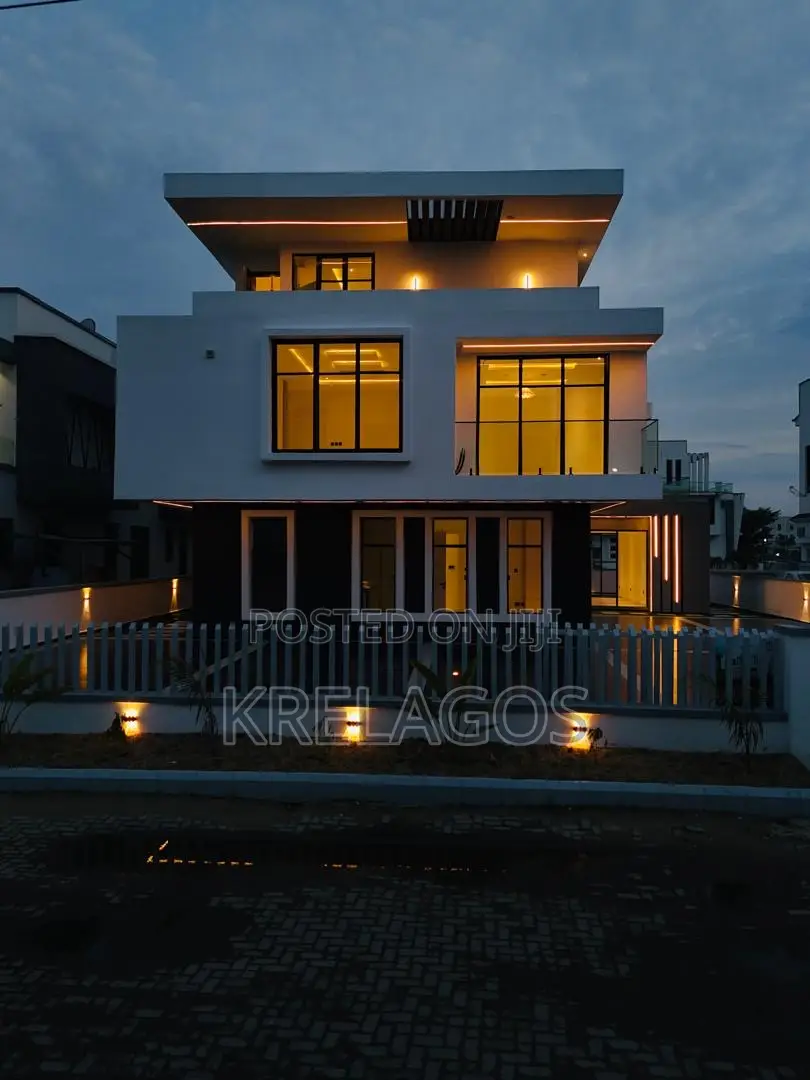 5bdrm Duplex in Orchid, Chevron for sale in Chevron