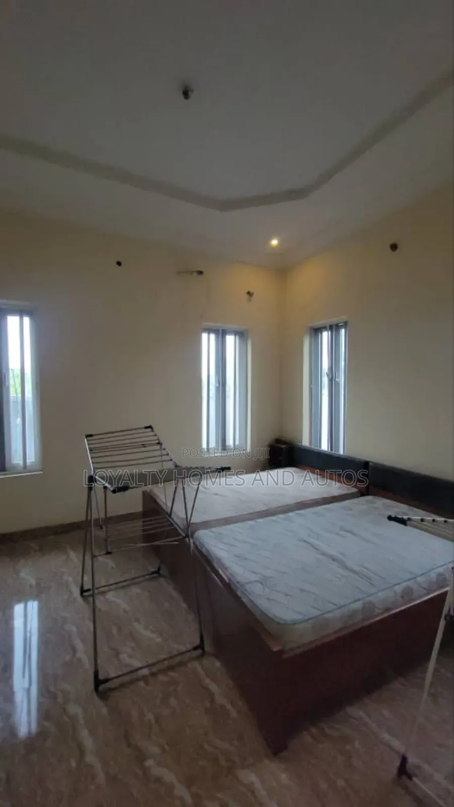 1bdrm Block of Flats in Ikeja Lagos, Adeniyi Jones for sale in Adeniyi Jones