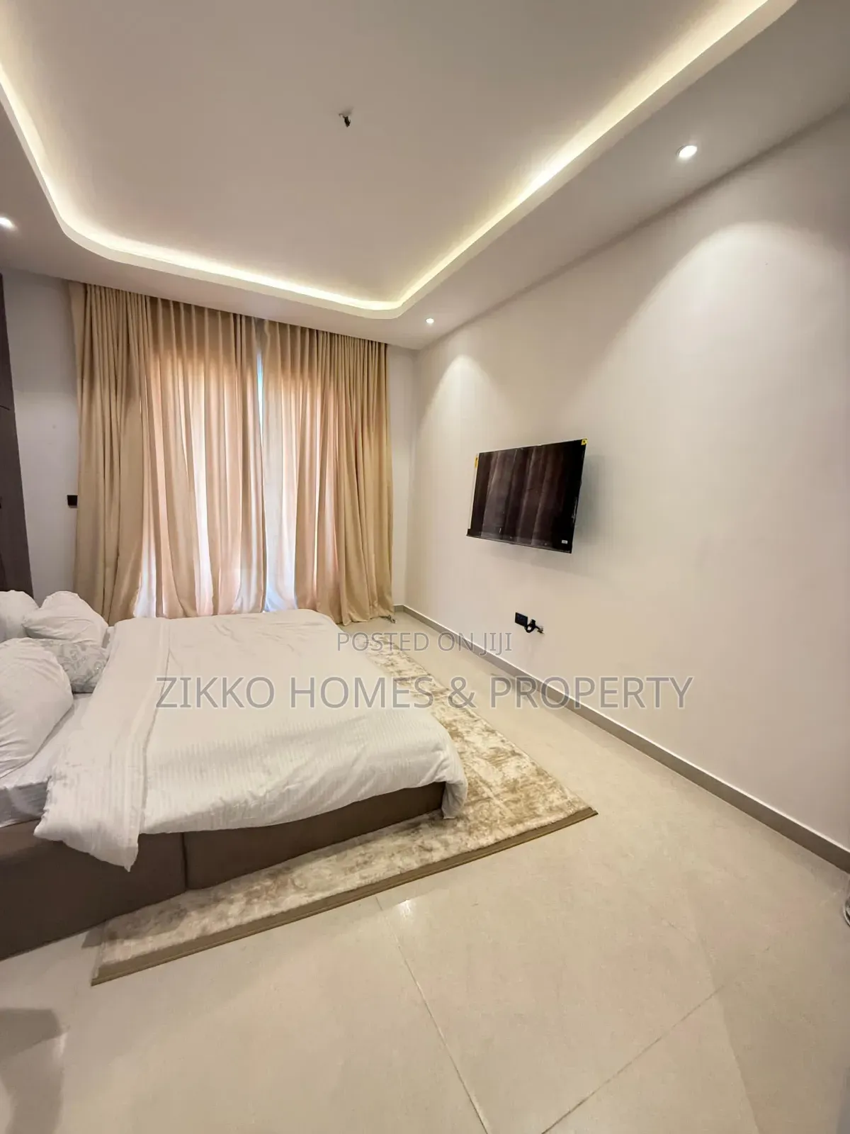 2bdrm Apartment in Off Freedom Way, Lekki for sale in Lekki