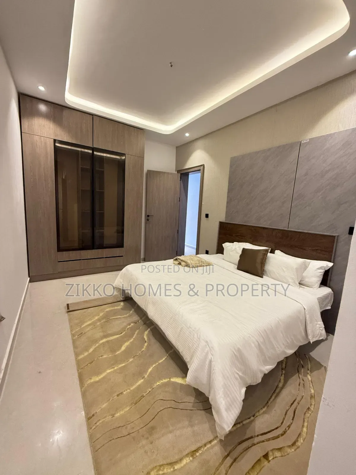 2bdrm Apartment in Off Freedom Way, Lekki for sale in Lekki