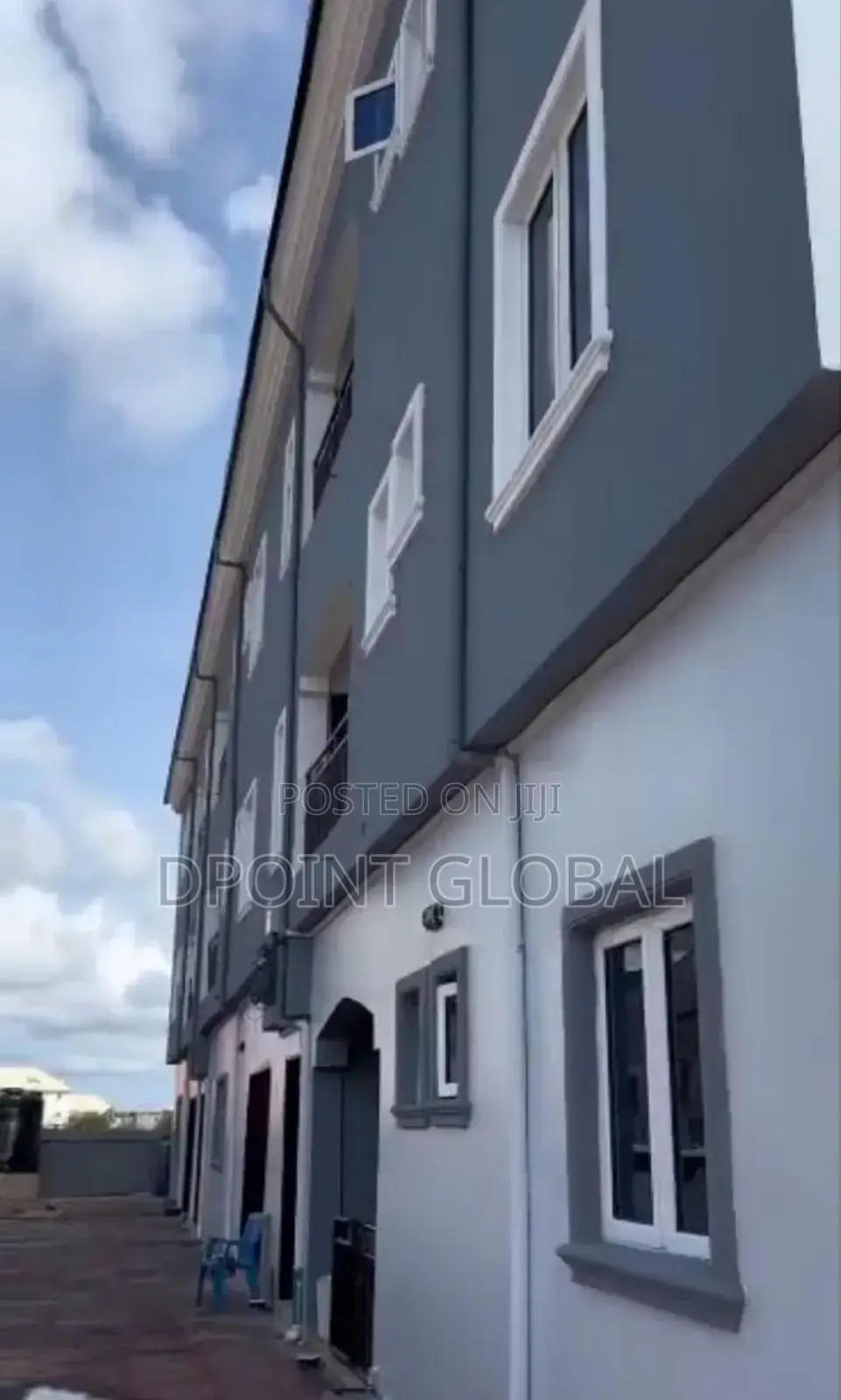13bdrm Block of Flats in In Estate, Amuwo-Odofin for sale in Amuwo-Odofin