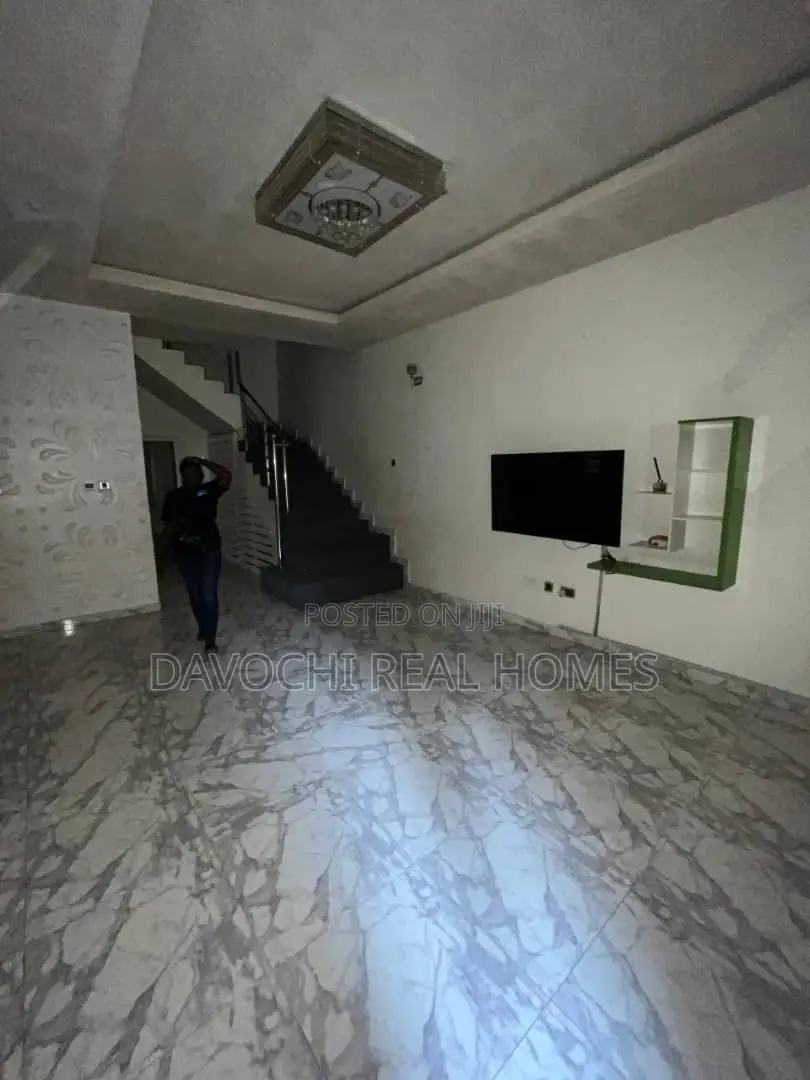 4bdrm Duplex in Idado, Osapa for rent in Idado