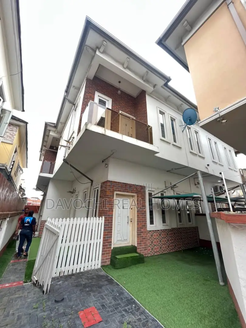 4bdrm Duplex in Idado, Osapa for rent in Idado