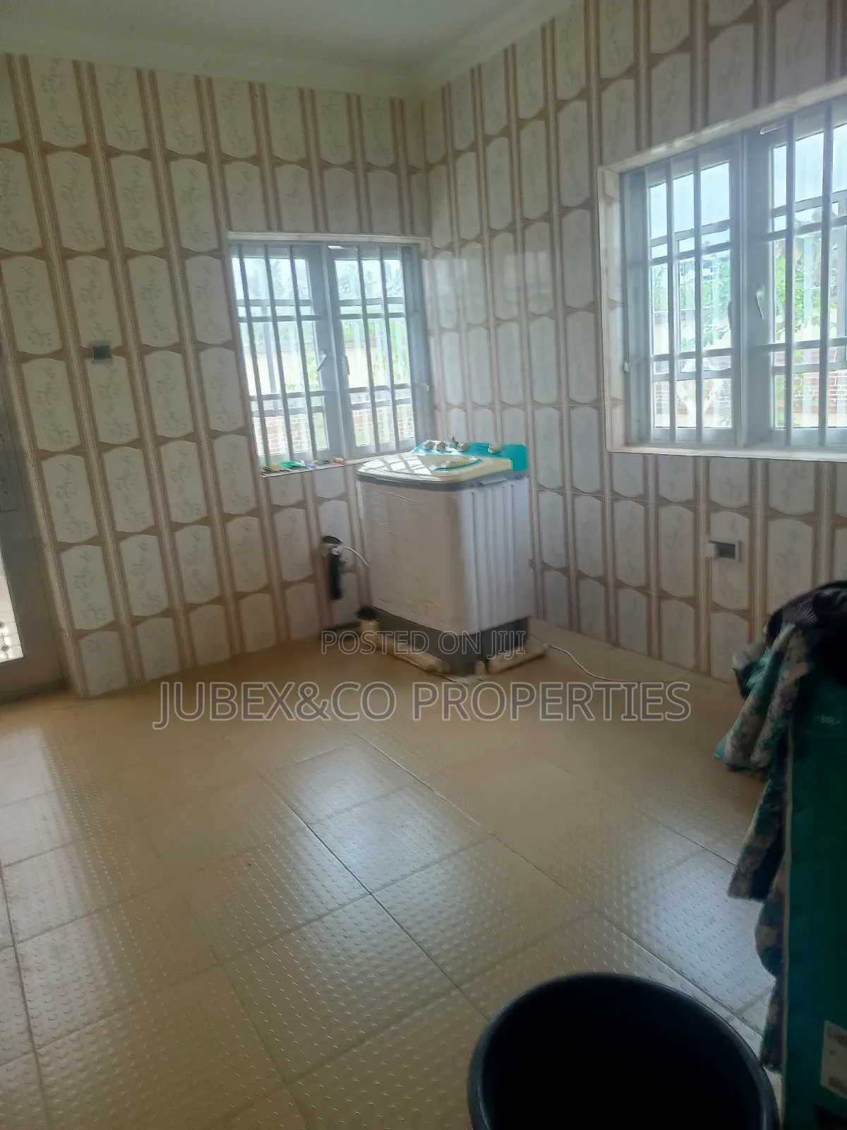 5bdrm Duplex in Papa Ewekoro for sale in Ewekoro