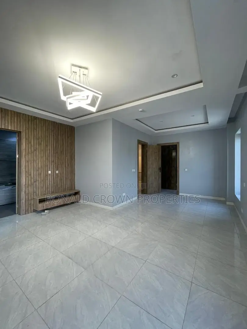 3bdrm Apartment in Ikate for sale in Ikate