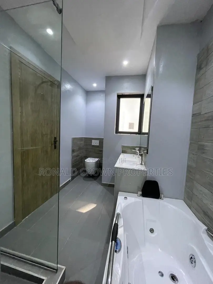 3bdrm Apartment in Ikate for sale in Ikate