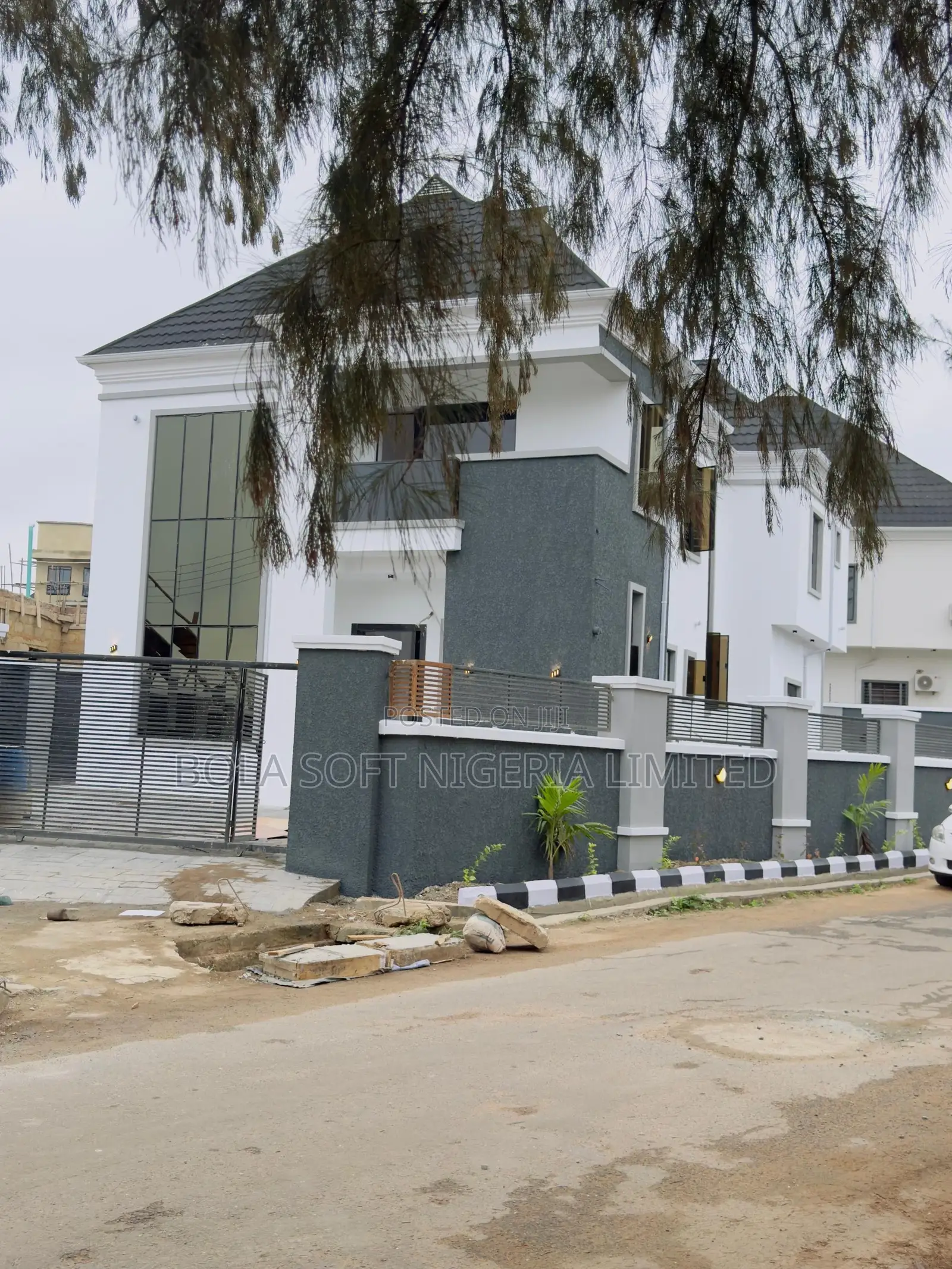 4bdrm Duplex in Caralton Gate for sale in Akobo