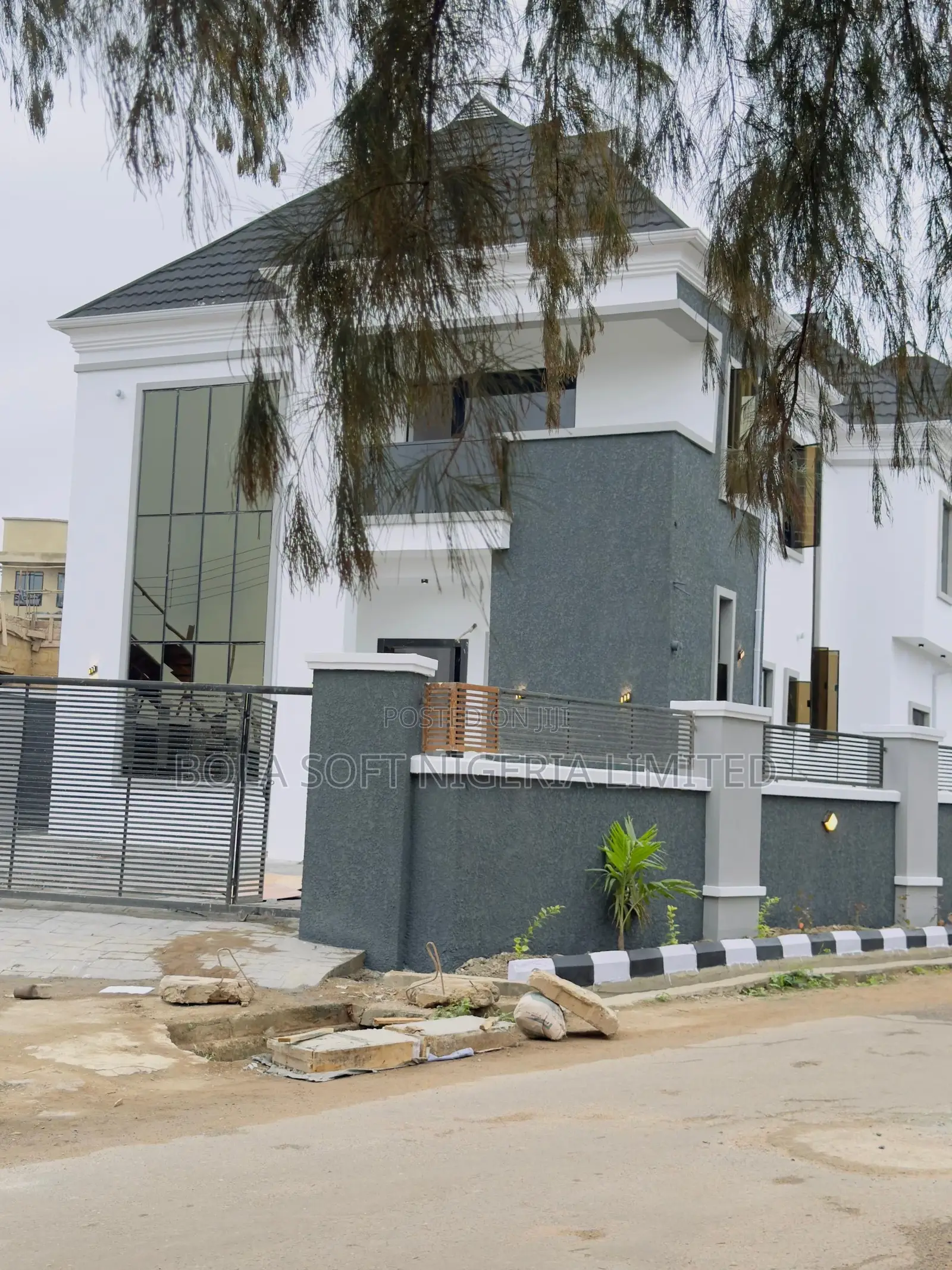 4bdrm Duplex in Caralton Gate for sale in Akobo
