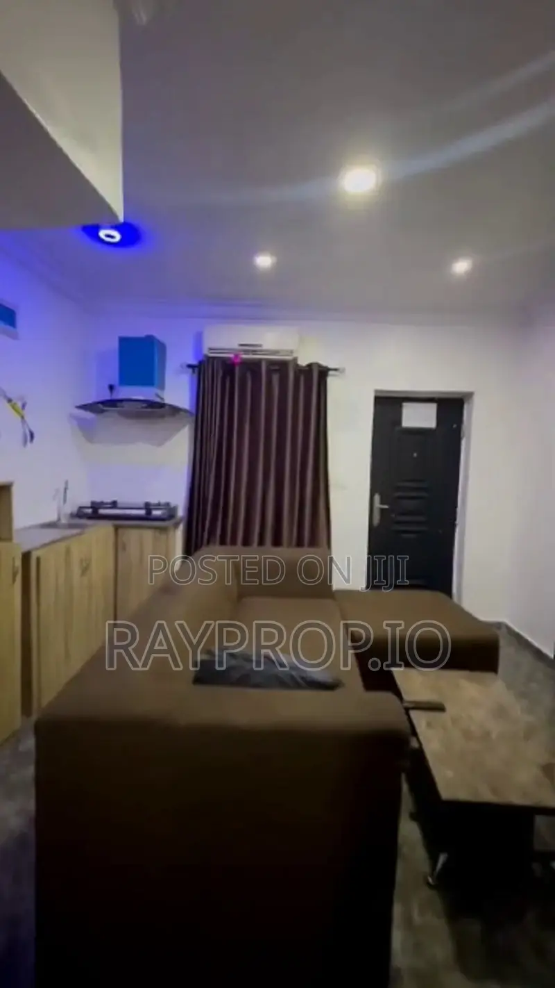 052838ga - Cozy 1 Bedroom Shortlet in Surulere in Ogunlana