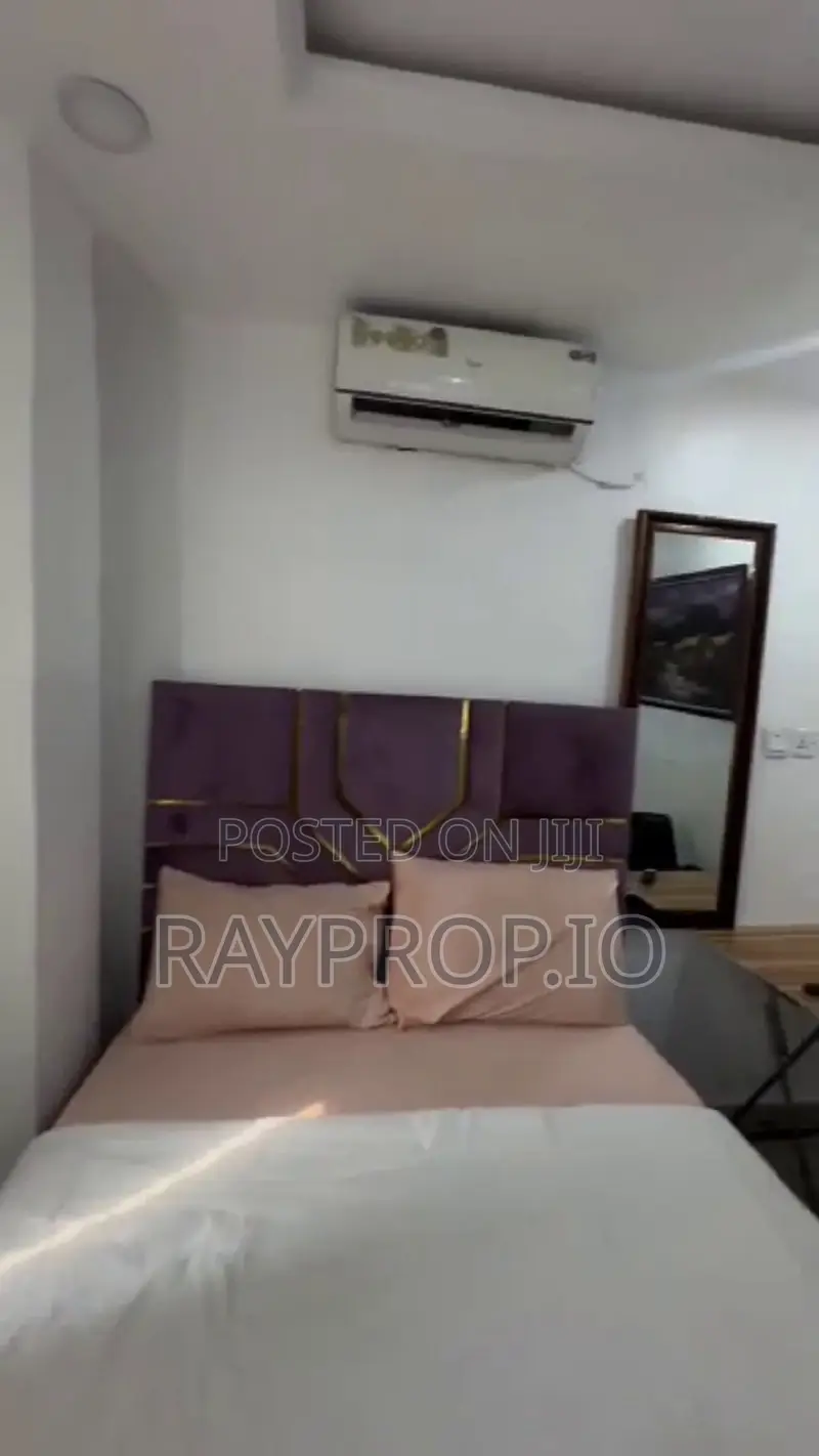 052839ga - Charming 1 Bedroom Shortlet in Surulere in Ogunlana
