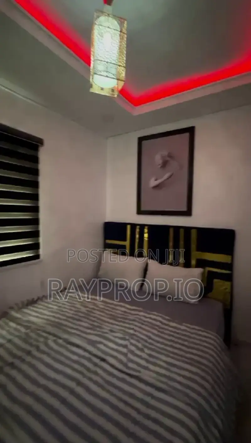 052830ga - Stylish 1 Bedroom Shortlet in Surulere in Ogunlana