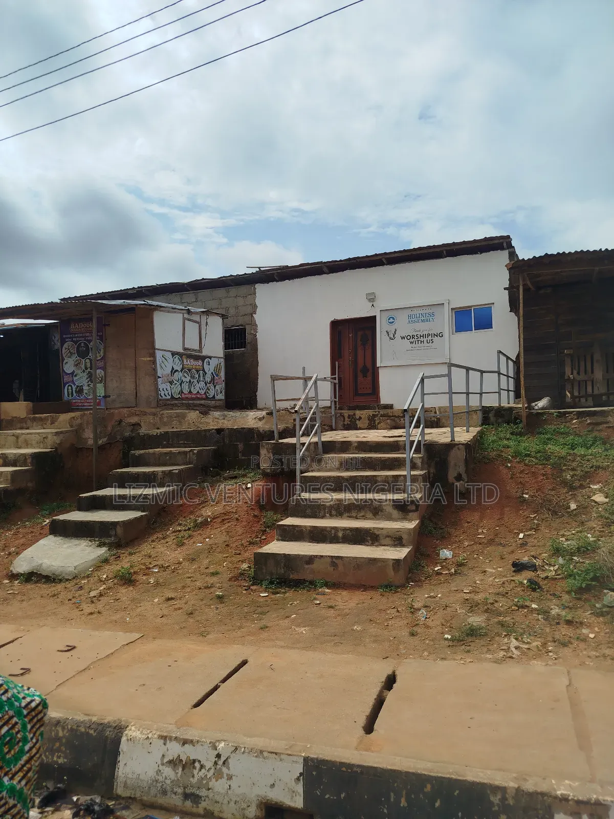5 Plots Together Facing the Road for Sale in Igando / Ikotun/Igando