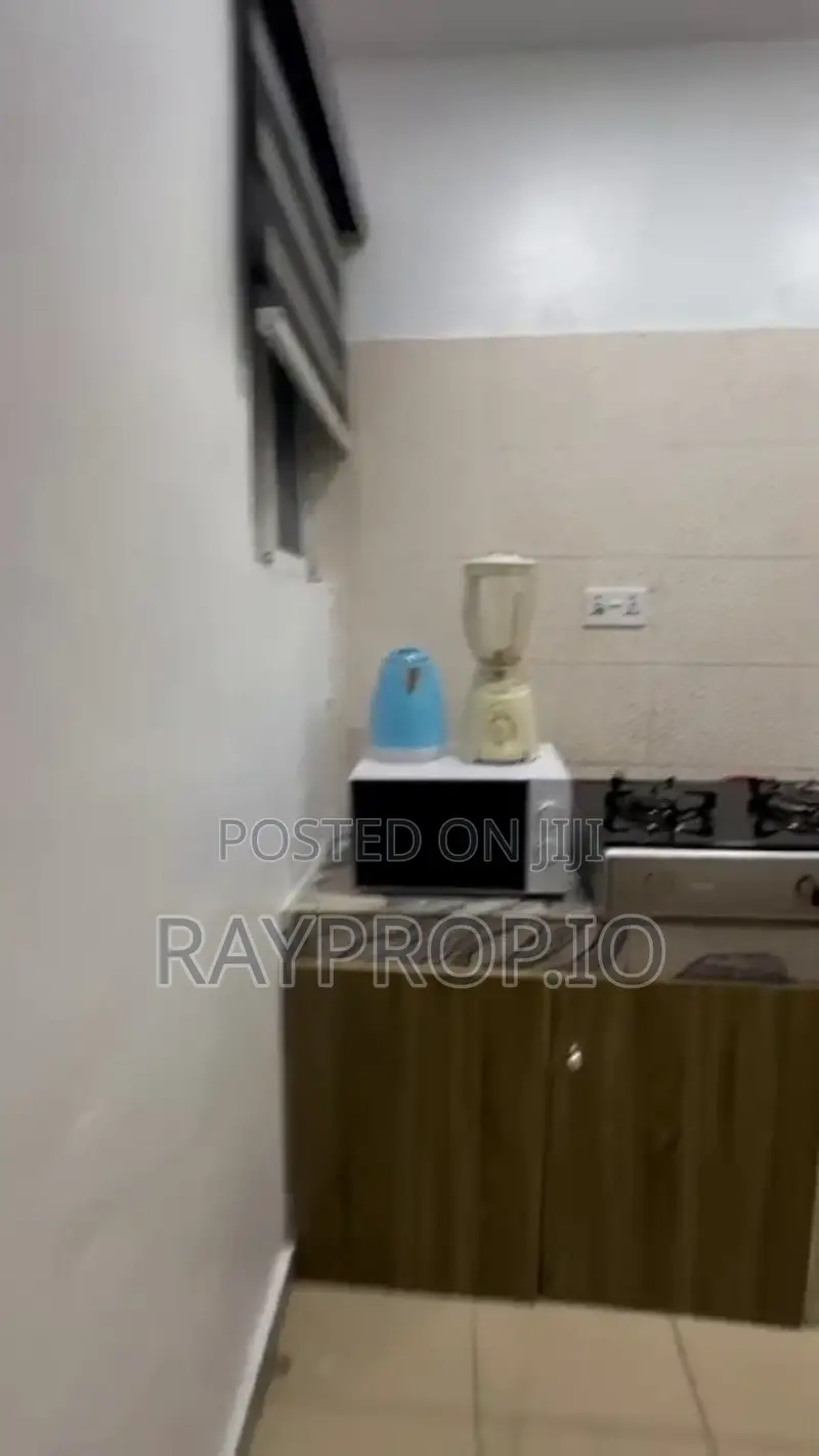 833765ow - Studio Shortlet in Surulere in Ogunlana