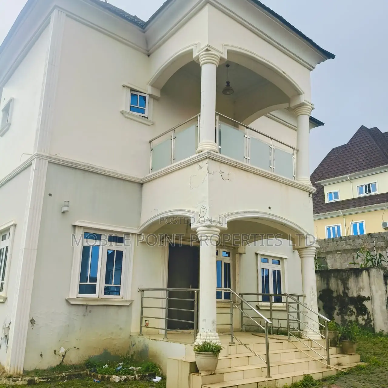 6bdrm Duplex in Apo Resettlement for sale in Apo Resettlement