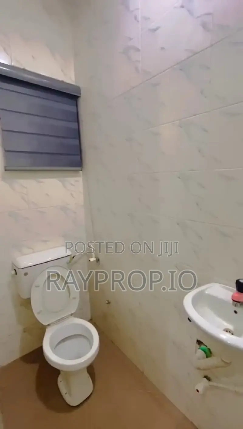 648959hk - 1 Bedroom Shortlet in Yaba in Sabo / Yaba
